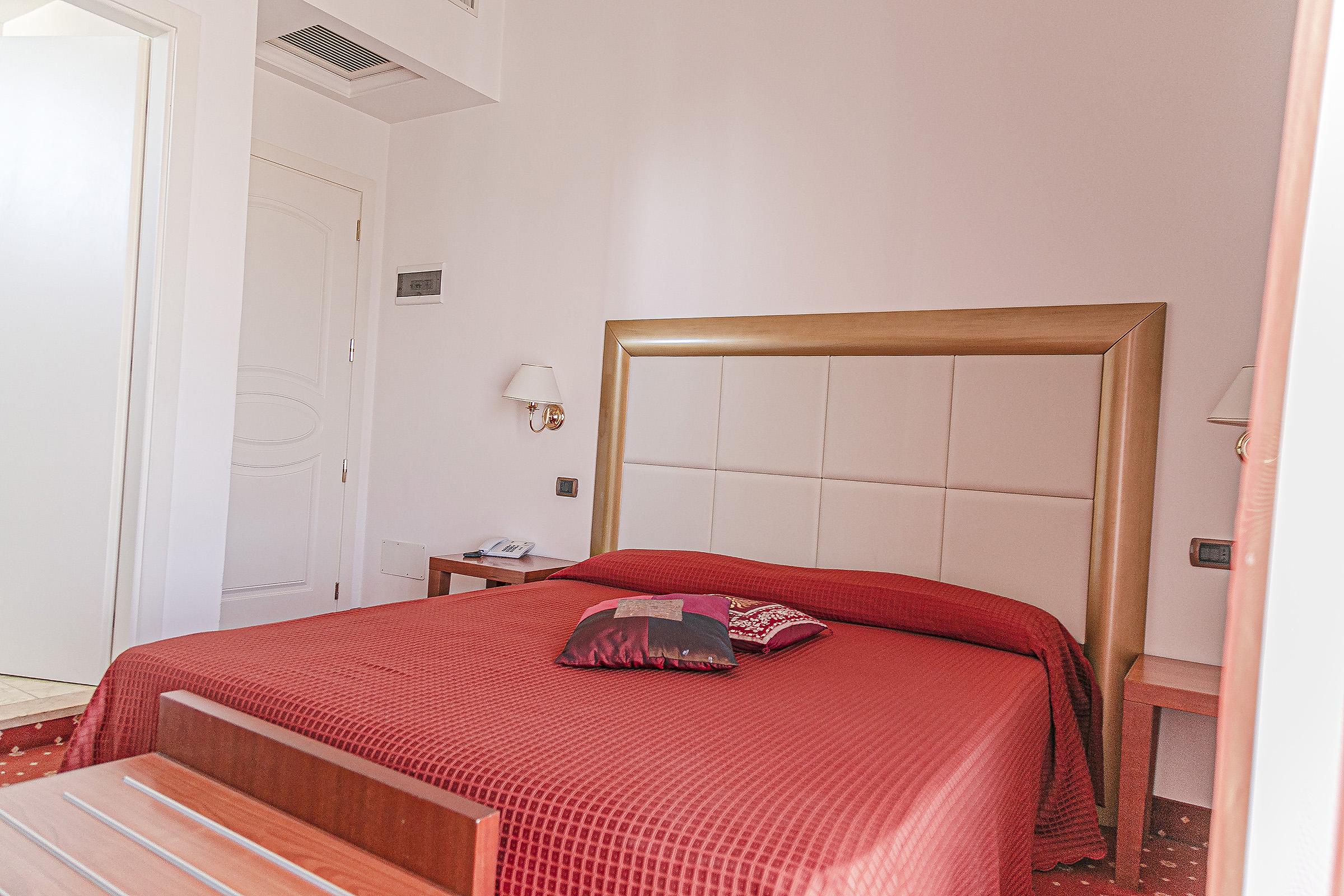 Hotel Metropolitan เบลลาเรีย-อีเจอา มารีนา ภายนอก รูปภาพ