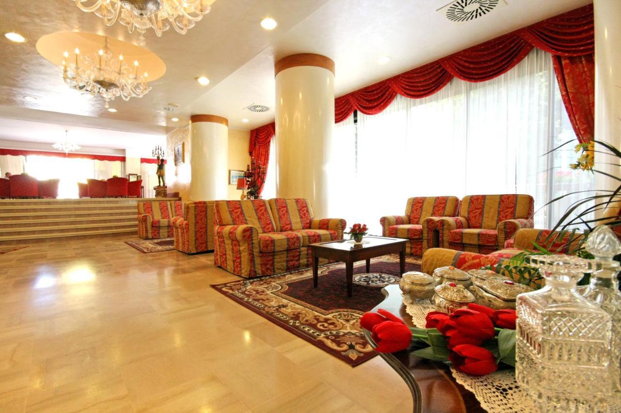 Hotel Metropolitan เบลลาเรีย-อีเจอา มารีนา ภายนอก รูปภาพ